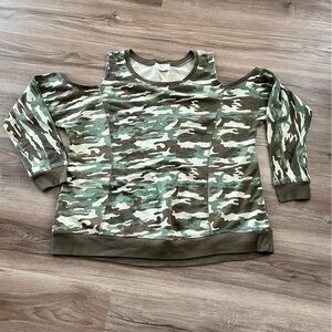 No Comment Camo Print Cold Shoulder Long Sleeves Sweater Women Size 3X